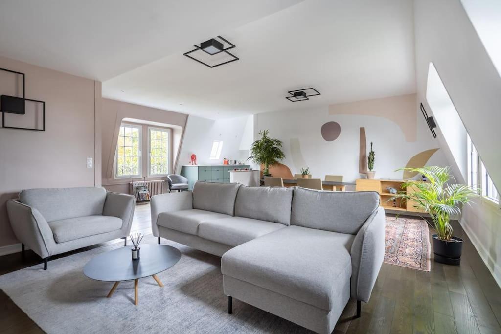Appartement De 100M2 Dans Un Parc A 20 Mn Du Centre De Paris Garches Exteriér fotografie