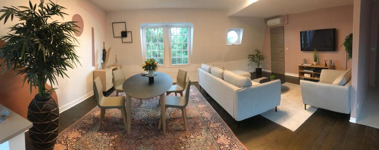 Appartement De 100M2 Dans Un Parc A 20 Mn Du Centre De Paris Garches Exteriér fotografie