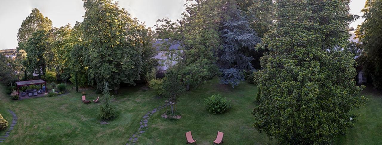 Appartement De 100M2 Dans Un Parc A 20 Mn Du Centre De Paris Garches Exteriér fotografie