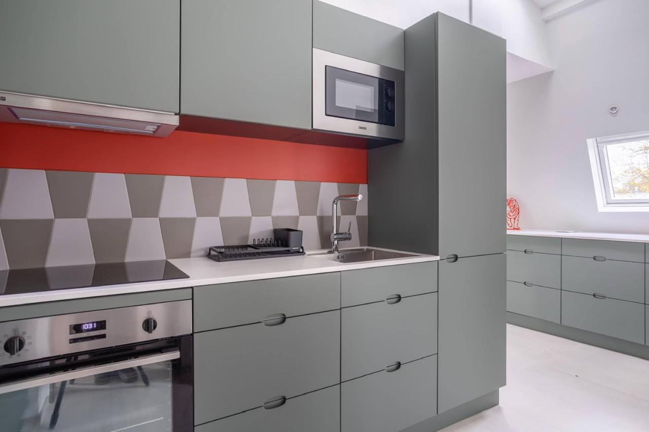 Appartement De 100M2 Dans Un Parc A 20 Mn Du Centre De Paris Garches Exteriér fotografie
