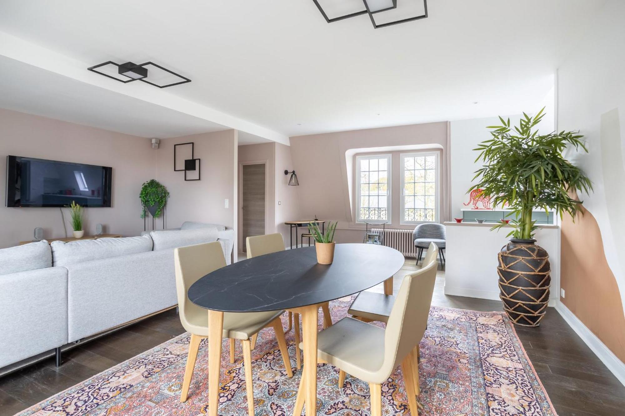 Appartement De 100M2 Dans Un Parc A 20 Mn Du Centre De Paris Garches Exteriér fotografie